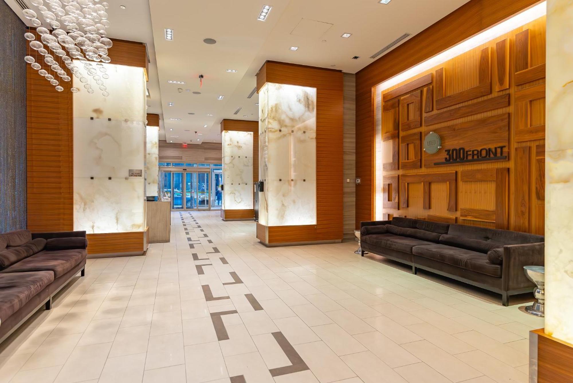 2Br 2Bth Apt-Rogers Center-Cn Tower-Free Parking Apartment Toronto Ngoại thất bức ảnh